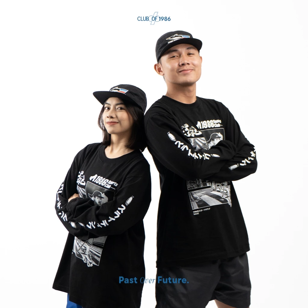 SLIDING PENGUIN CLUB OF 1986 BLACK LONG SLEEVE T-SHIRT / Kaos Retro Vintage Hitam Lengan Panjang